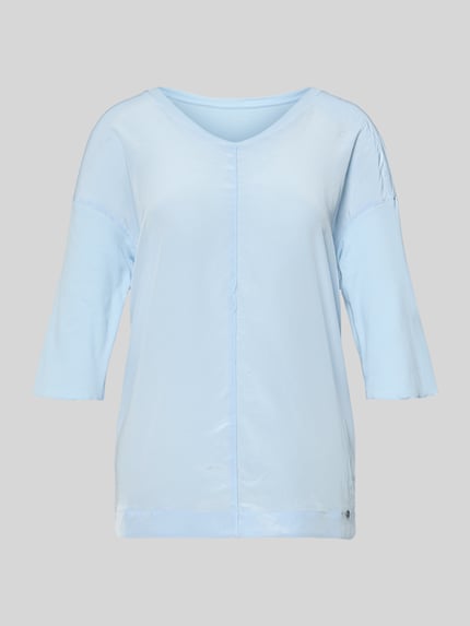 Produktfoto, T-shirt mit V-Ausschnitt und 3/4-Arm von Marc Cain, jasnoniebieski, mieszanka bawełny i elastanu, krój regular fit, długość tyłu 58 cm, damski t-shirt
