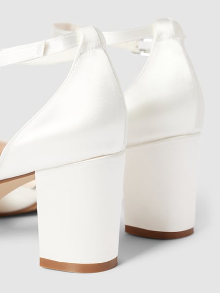 Rainbow Club Pumps mit Dornschließe Modell 'CHARLOT' Offwhite 2