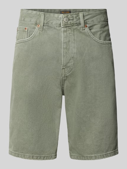 Produktfoto, Regular Fit Jeansshorts aus reiner Baumwolle Modell 'EDGE' von Only & Sons in grünlicher Denim-Optik mit Nieten, Label-Patch, Gürtelschlaufen, Knopf und verdecktem Reißverschluss, 5-Pocket-Design, glatte Struktur.