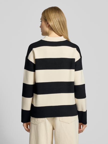 VERO MODA Sweter z dzianiny o kroju regular fit z mieszanki wiskozy model ‘SABA’ Czarny 5