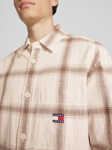 Tommy Jeans Koszula casualowa o pudełkowym kroju ze wzorem w kratę Złamany biały 3