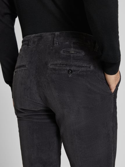 Brax Slim Fit Cordhose mit Gesäßtaschen Modell 'Fabio' Mittelgrau 3