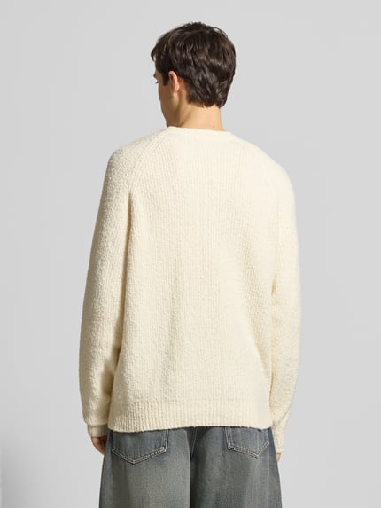 ONLY & SONS Sweter z dzianiny o kroju relaxed fit z mieszanki bawełny model ‘DALE LIFE’ Złamany biały 5