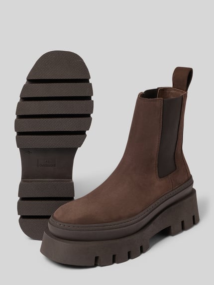 Produktfoto, Stiefel aus echtem Leder mit Logo-Detail von Copenhagen in Braun, profilierte Sohle, abgerundete Passform, Damen Stiefel, Absatzhöhe 5 cm, Schafthöhe 17 cm, Schaftweite 11 cm