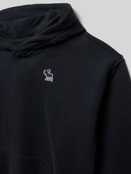 Productfoto, Hoodie met label-stitching en kangoeroezak van Abercrombie&Fitch, katoenmix, regular fit, effen zwart met geborduurd logo, textuur van zachte sweatstof