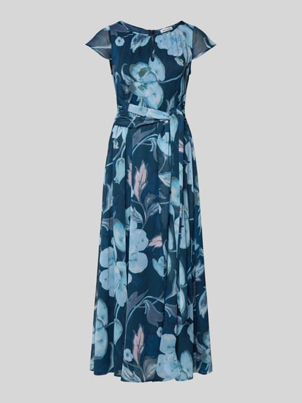 Produktfoto, długa sukienka Maxikleid mit Schlüsselloch-Ausschnitt und Bindegürtel von More & More, granatowy, wzór kwiatowy, tkanina lekko przezroczysta, fason: taliowany, okrągły dekolt z wycięciem w kształcie łezki, wiązany pasek, tylny zamek błyskawiczny, długość tyłu w rozmiarze 36: 135 cm, szerokość w rozmiarze 36: 48 cm, długość rękawów w rozmiarze 36: 4 cm