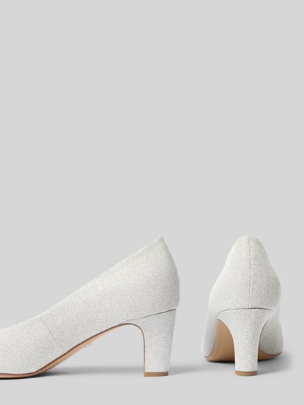 Productfoto, Pumps mit Kegelabsatz van Tamaris, zilverkleurig glanzend, afgeronde neus, open instap, fijn gestructureerde zool.