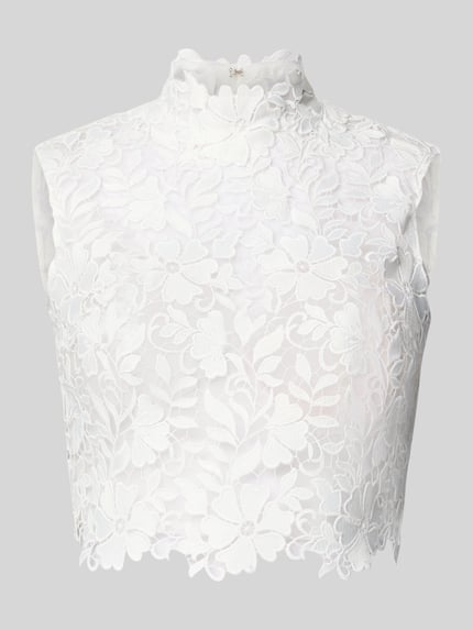 Produktfoto, Regular Fit Top in semitransparentem Design von Luxuar, weiß, Spitzen-Optik, Stehkragen, ärmellos, integrierte Pads, Rückenlänge 42 cm.