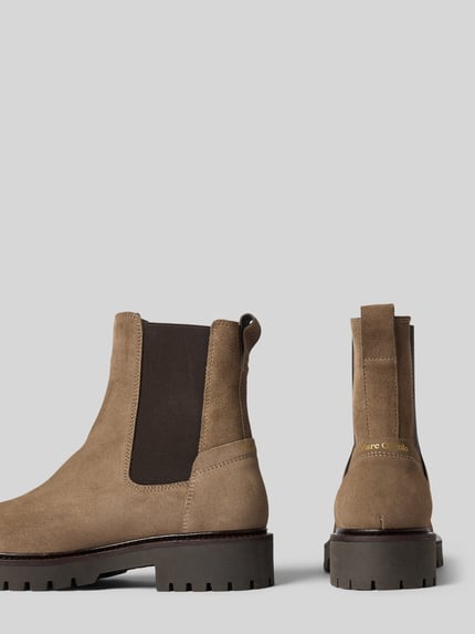 Productfoto, taupekleurige chelsea boots van suède met donkere inzetstukken, grof profiel, Chelseas aua echtem Veloursleder model 'PHIA 14' van Marc O'Polo, Dames