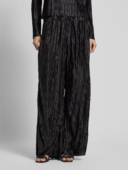 mbyM Wide leg stoffen broek met structuurmotief, model 'Asaka' Zwart - 4