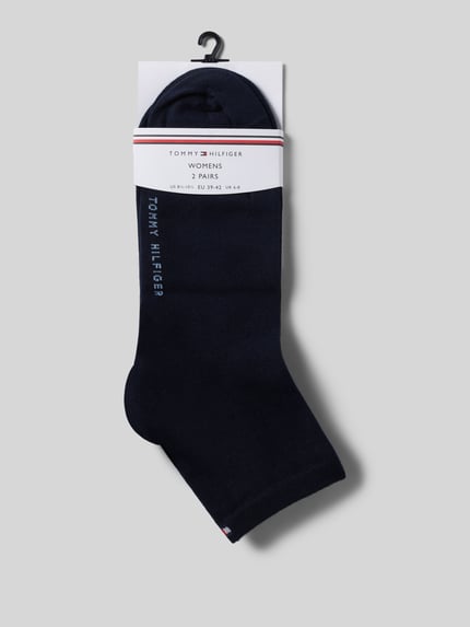 Produktfoto, Socken im 2er-Pack von Tommy Hilfiger aus dunkelblauem Baumwoll-Mix mit elastischem Bund und Logo-Stitching.