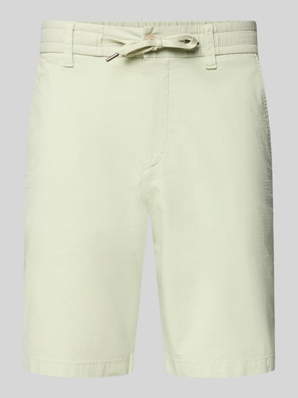 Produktfoto, Tapered Chinoshorts aus Baumwoll-Mix Modell 'CHINO_TAPERED_DS_3S' von BOSS Orange, unifarben, mit Gürtelschlaufen, Label Patch, Knopf, verdecktem Reißverschluss und Tunnelzug, seitliche Eingrifftaschen und Gesäßtaschen, elastischer Bund, glatte Struktur, sanfter Creme-Ton