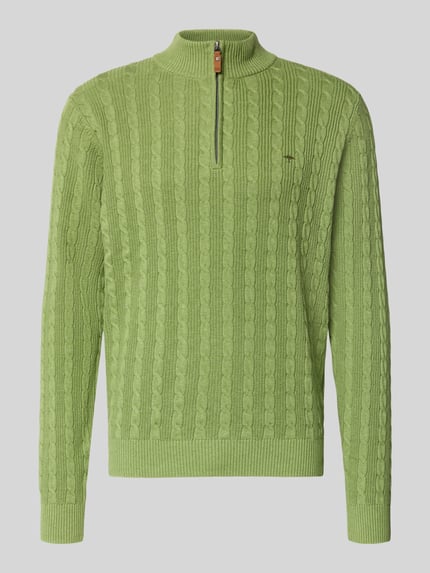 Produktfoto, Strickpullover mit kurzem Reißverschluss von Fynch-Hatton in Grün, reine Baumwolle, Regular Fit, gerippte Abschlüsse, Stehkragen.