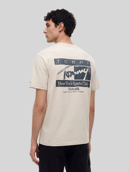 Tommy Jeans regular fit T-shirt van puur katoen met rugprint Beige - 5