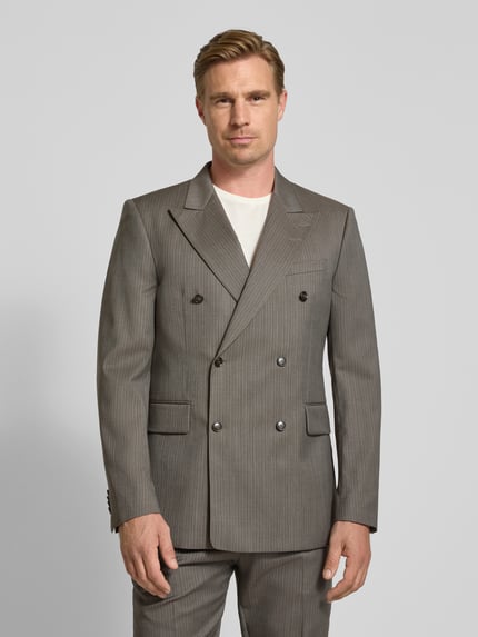 Männermodel trägt Sakko aus wol met labelpatch en strookzakken van Tiger of Sweden, regular fit, Reverskraag, met dubbele rij knopen, Paspelzak op de borst, zijzakken, grijs, gestructureerd oppervlak, Ganzkörperansicht van voren