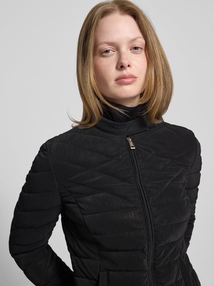 GUESS Kurtka pikowana z wpuszczanymi kieszeniami model ‘NEW VONA’ Czarny 3