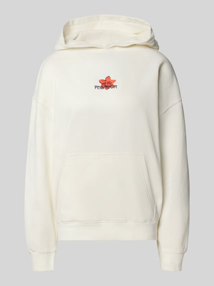Produktfoto, Oversized Hoodie mit Label-Stitching Modell 'MODRA' von Pegador in Creme, aus Baumwoll-Mix mit Känguru-Tasche, Damen Hoodie