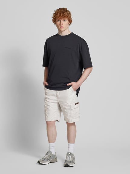 Superdry Regular Fit Cargoshorts mit Gürtel Modell 'Heavy' Offwhite 1