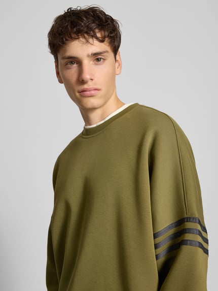 adidas Originals Oversized Sweatshirt mit gerippten Abschlüssen Oliv 3