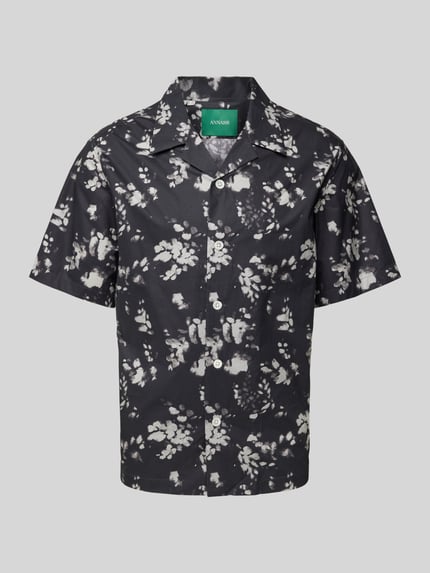 Relaxed Fit Freizeithemd mit Allover-Print Modell 'FRED' Shop The Look MANNEQUINE