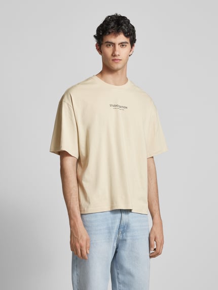 Alpha Industries T-shirt z nadrukiem z logo model ‘Studio Edition’ Złamany biały 4
