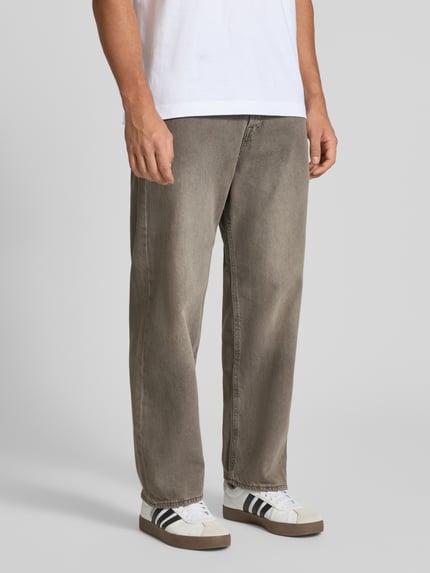JACK & JONES Jeansy o kroju straight fit z 5 kieszeniami model ‘Alex’ Jasnoszary 4