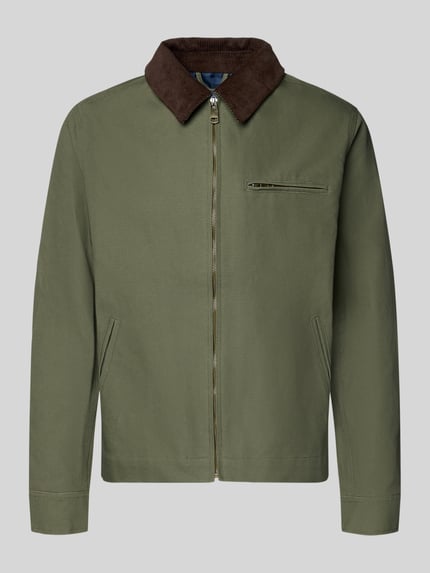 Produktfoto, Regular Fit Jacke mit Umlegekragen od MCNEAL, zielona bawełna, krój regular fit, kieszenie, długość tyłu 66 cm, szerokość ramion w rozmiarze M 48 cm, szerokość klatki piersiowej w rozmiarze M 60 cm, długość rękawa w rozmiarze M 68 cm, widoczna faktura tkaniny