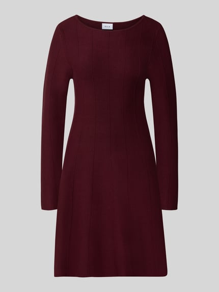 Productfoto, bordeauxrood Strickkleid mit Rundhalsausschnitt Modell 'VALUNI' van VILA, A-lijn minijurk, LENZING™ ECOVERO™ mix, gladde textuur