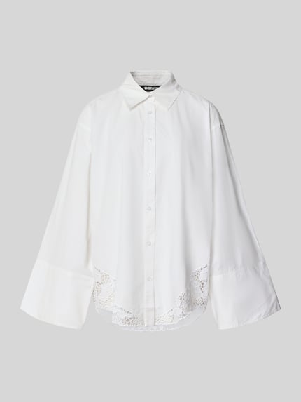 Produktfoto, Oversized Hemdbluse mit Spitzenbesatz von Officine Générale z bawełny, krój oversized, kołnierzyk koszulowy, długi rękaw, obszycie koronką, długość tyłu w rozmiarze 36: 74 cm, długość rękawów w rozmiarze 36: 57 cm