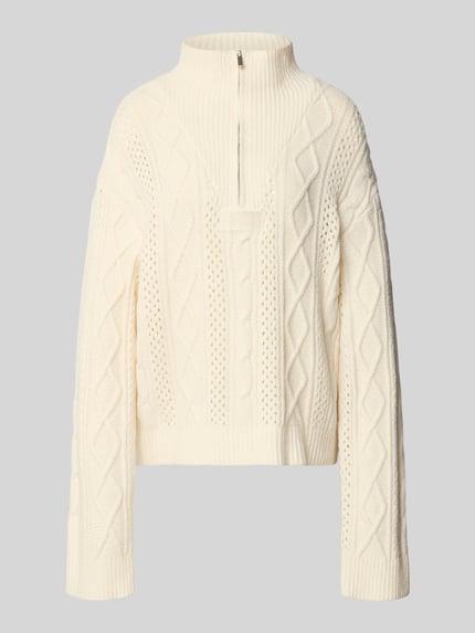 Produktfoto, ecrukleurige katoenen gebreide pullover met opstaande kraag en ritssluiting, relaxed fit, Model 'Nevi' van OH APRIL, puur katoen, ruglengte maat S 60 cm, mouwlengte maat S 64 cm