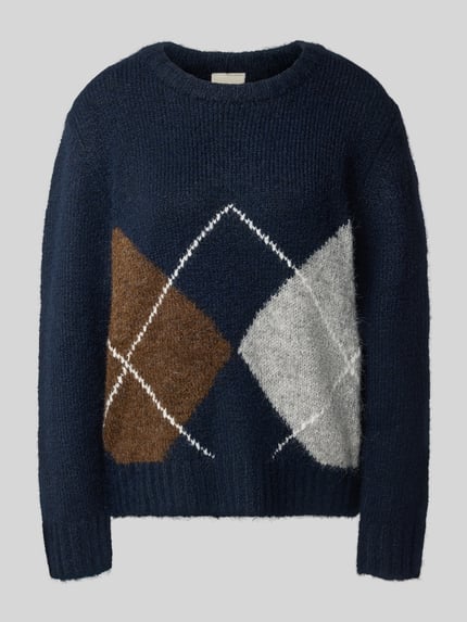 Produktfoto, Strickpullover mit Woll-Anteil und Rundhalsausschnitt von ICHI im Regular Fit, braun-graue Rauten auf dunkelblau, Material-Mix, Modell BAYANA