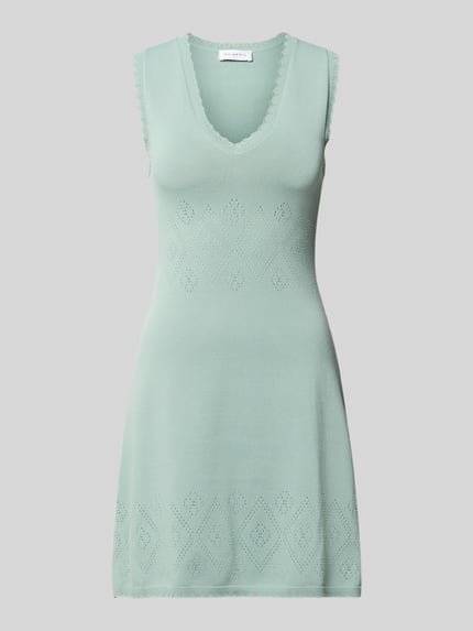 Produktfoto, Minikleid mit V-Ausschnitt Modell 'Sari' von OH APRIL, mintgrün, Viskose-Mix, Taillierter Schnitt, feine Struktur, Damen