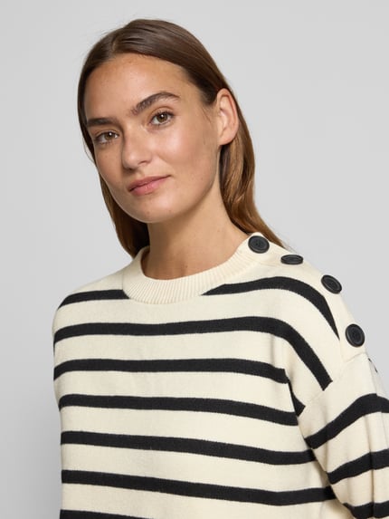 VERO MODA Regular Fit Strickpullover aus Viskose-Mix Modell 'SABA' Offwhite 3