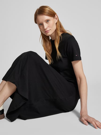 Tommy Hilfiger Sukienka midi z okrągłym dekoltem model ‘MODERN F&F’ Czarny 3