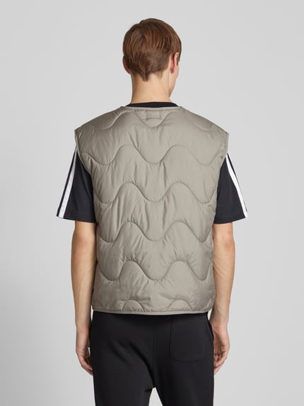 adidas Sportswear Steppweste mit Logo-Patch Modell 'NUGANIC' Taupe 5