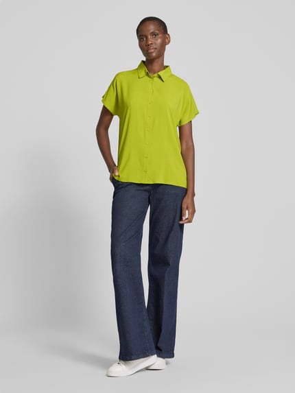 Christian Berg Woman Regular fit overhemdblouse met kapmouwen Appeltjesgroen - 1