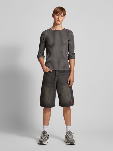 REVIEW Strickpullover mit geripptem Rundhalsausschnitt Dunkelgrau 1