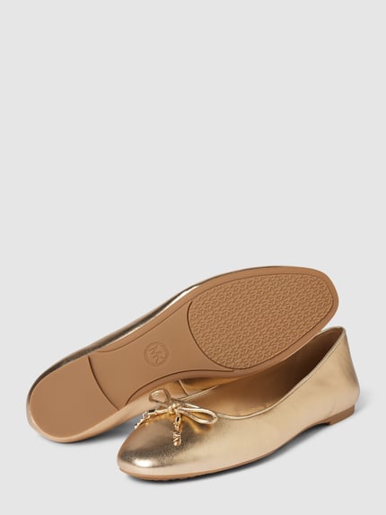 MICHAEL Michael Kors Ballerina's van leer met strikdetail, model 'NORI' Goud gemêleerd - 4