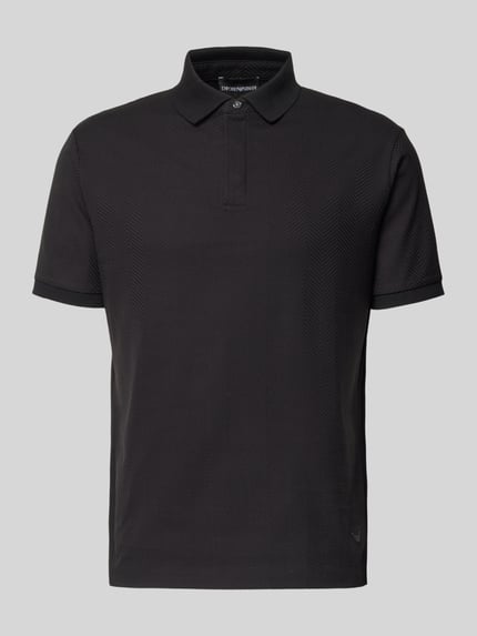 Produktfoto, Slim Fit Poloshirt mit Strukturmuster von Emporio Armani aus Reine Baumwolle, verdeckte Knopfleiste, Rückenlänge 64 cm bei Größe M.