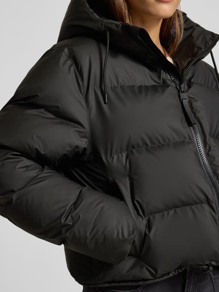 Rains Gewatteerd jack met capuchon en tweewegsritssluiting, model 'Alta' Zwart - 3