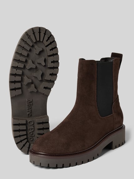 Productfoto, donkerbruine chelsea boots van suède met profielzool, model 'PHIA 14' van Marc O'Polo, Dames Chelseas