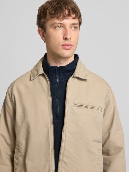 Mannelijk model draagt sweatshirt met schipperskraag, katoenmix, recht model, Model 'BRODY' van Blend, Nahaufnahme bovenlichaam.