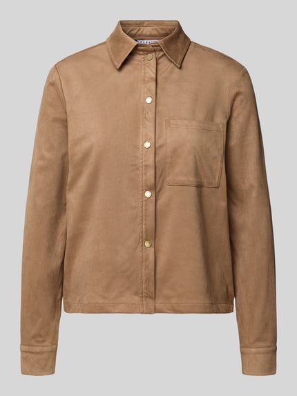 Produktfoto, Regular Fit Bluse in Leder-Optik Modell 'Je44ssica' von ZABAIONE, braun, elastischer Material-Mix, Hemdblusenkragen, Knopfleiste, Brusttasche