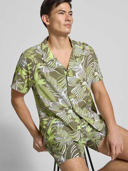 BOSS Relaxed Fit Freizeithemd mit Resortkragen Khaki 3