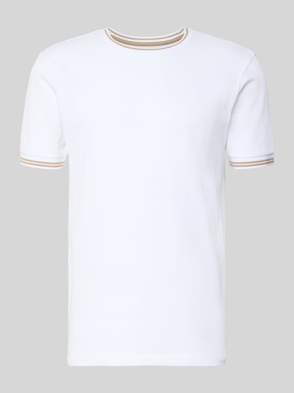 Produktfoto, T-shirt mit Strukturmuster und Rundhalsausschnitt von Christian Berg Men, mieszanka bawełny i elastanu, krój regular fit, okrągły dekolt, fakturowany wzór, długość tyłu w rozmiarze M: 70 cm