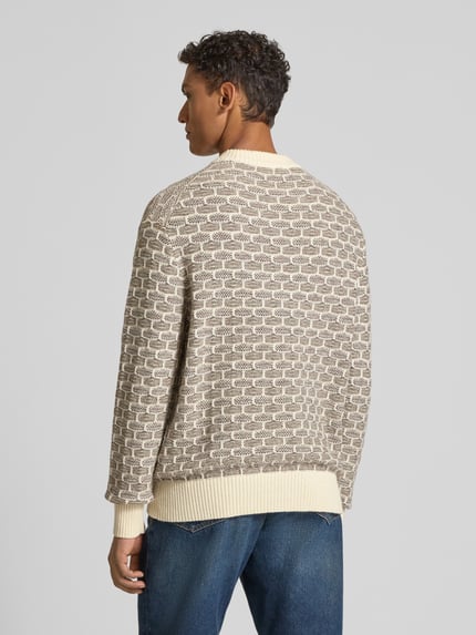 Selected Sweter z dzianiny o kroju relaxed fit z mieszanki wełny model ‘KEITH’ Złamany biały 5