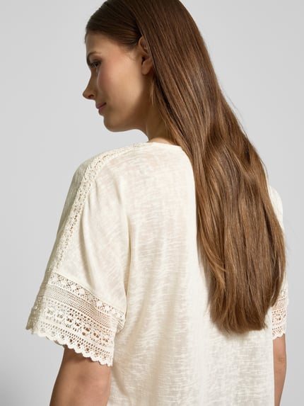 VILA T-Shirt mit Häkelspitze Modell 'NULAN' Offwhite 3