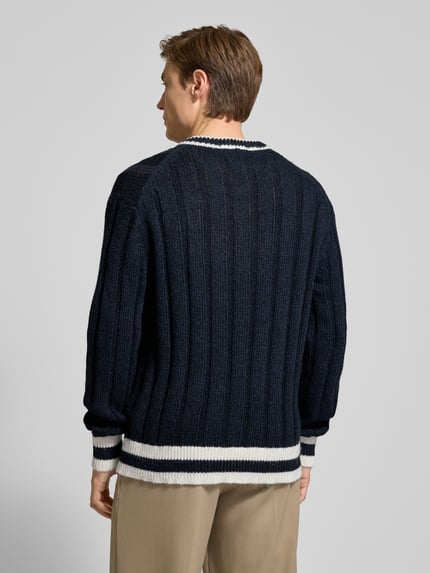Selected Sweter o kroju relaxed fit z dzianiny z dodatkiem wełny model ‘ROY’ Ciemnoniebieski 5
