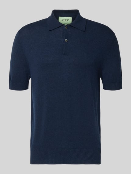 Produktfoto, Slim Fit Poloshirt mit Kaschmir-Anteil von FTC Cashmere, dunkelblauer Baumwoll-Mix, Polokragen, 1/2-Arm, glatte Textur
