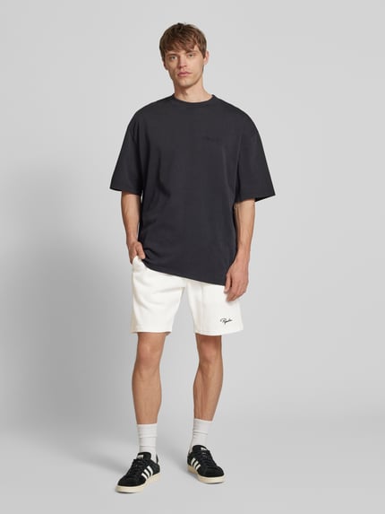PEGADOR Shorts in Ripp-Optik mit Label-Stitching Modell 'SIGNAR' Offwhite 1